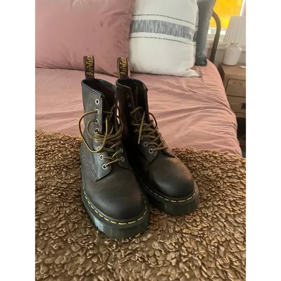 Dr. Martens Unisex 1460 Bex Crazy Horse Leather 8 Eye Boot, Dark Brown, 7 US Wom - Picture 5 of 6